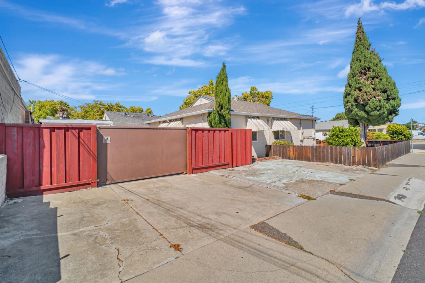 Detail Gallery Image 37 of 37 For 14997 Edgemoor St, San Leandro,  CA 94579 - 4 Beds | 2 Baths
