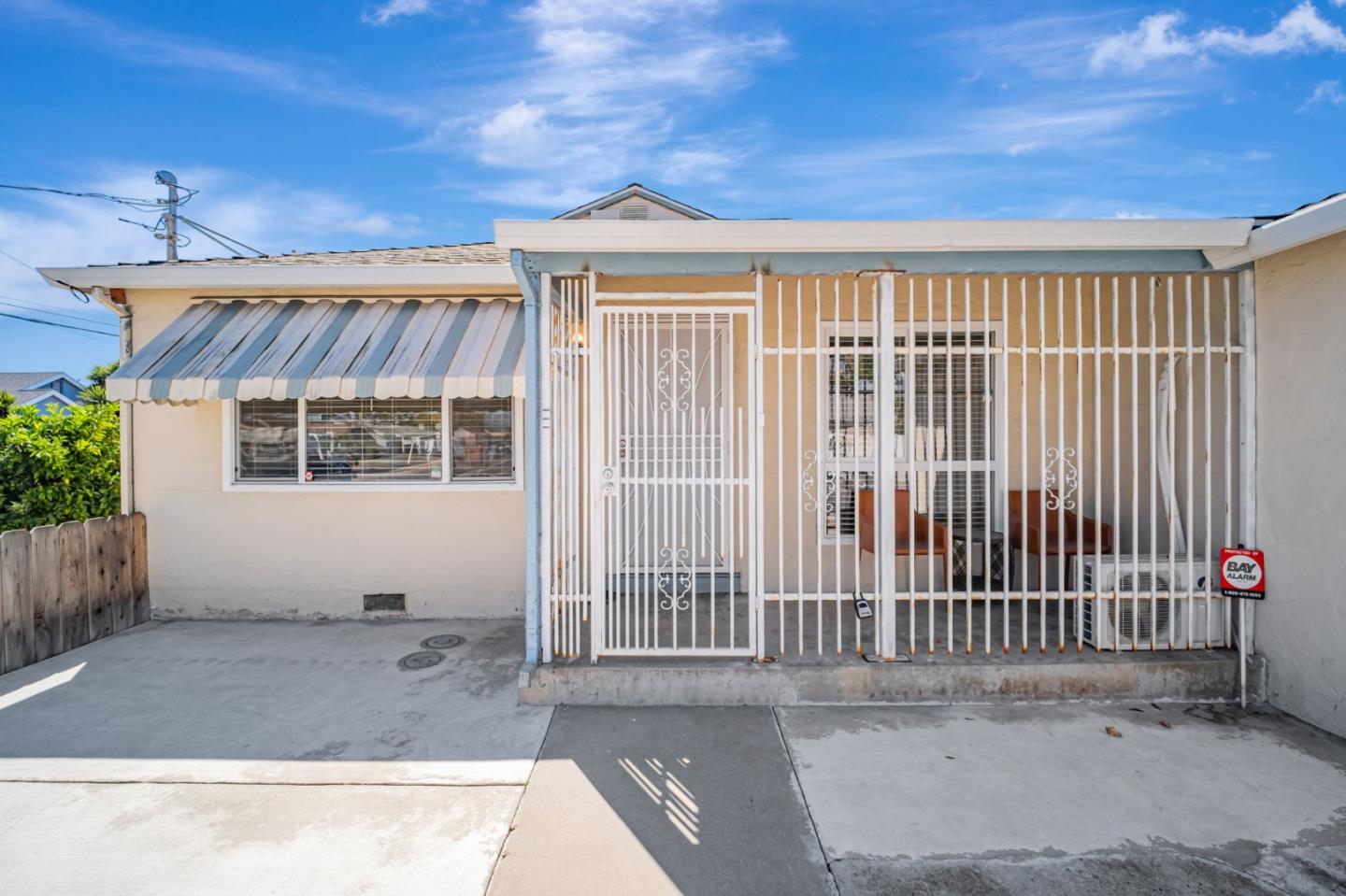 Detail Gallery Image 5 of 37 For 14997 Edgemoor St, San Leandro,  CA 94579 - 4 Beds | 2 Baths