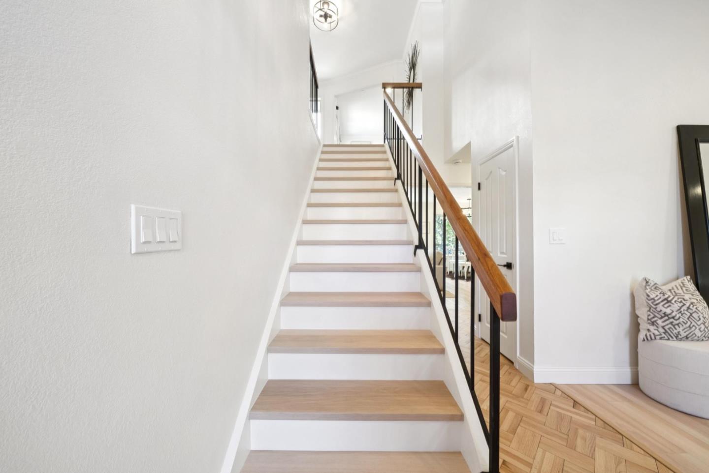 Detail Gallery Image 12 of 103 For 1501 De Anza Blvd, San Mateo,  CA 94403 - 3 Beds | 2/1 Baths