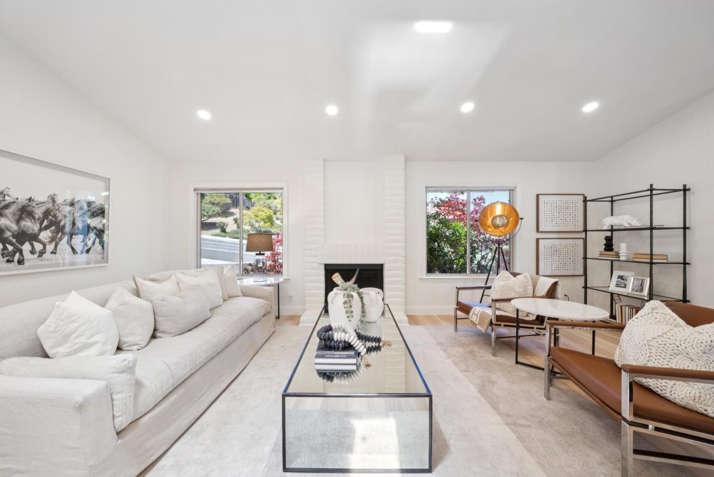 Detail Gallery Image 14 of 103 For 1501 De Anza Blvd, San Mateo,  CA 94403 - 3 Beds | 2/1 Baths