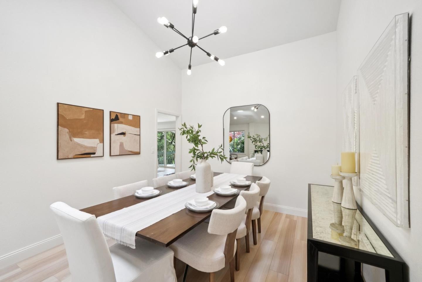 Detail Gallery Image 21 of 103 For 1501 De Anza Blvd, San Mateo,  CA 94403 - 3 Beds | 2/1 Baths