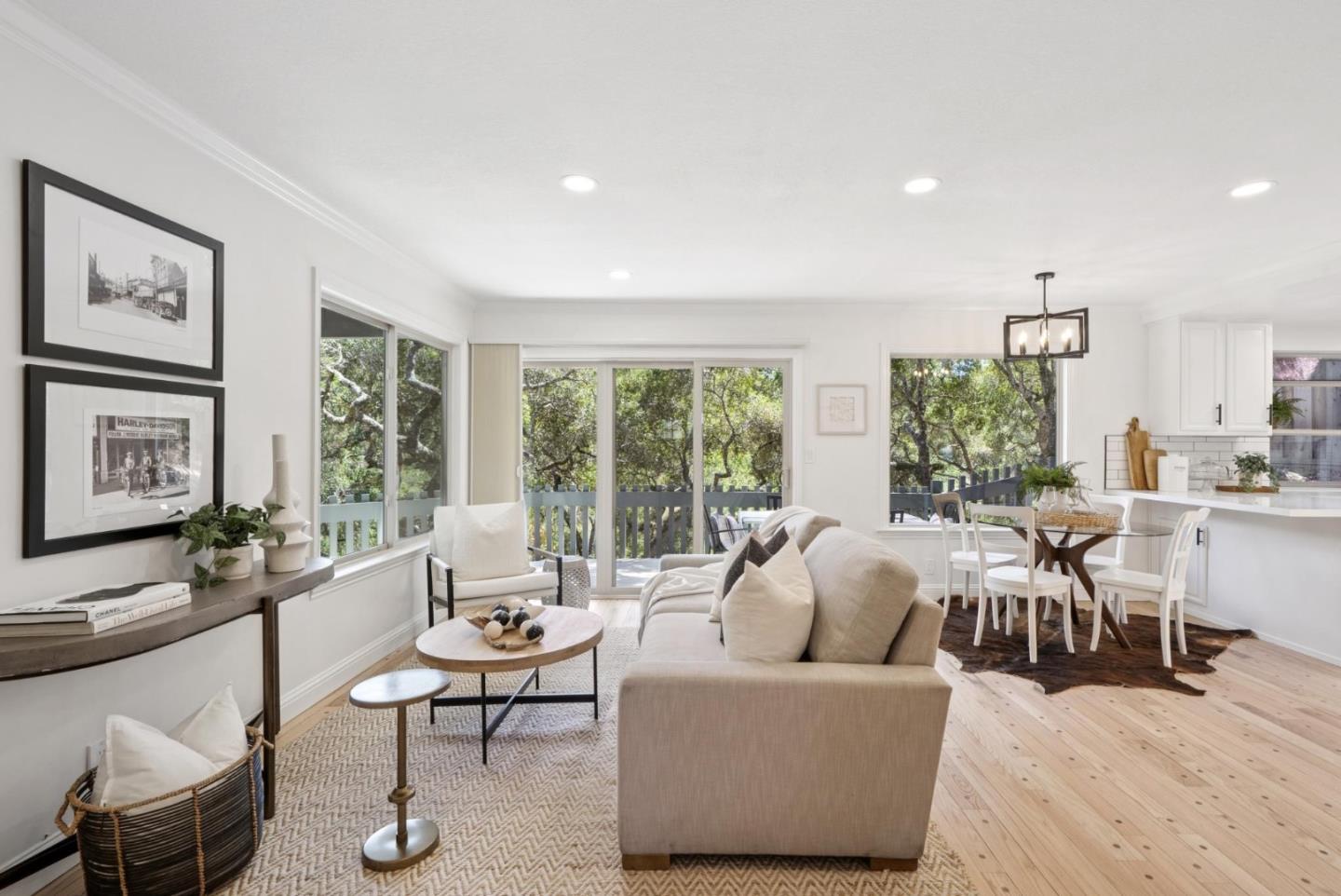 Detail Gallery Image 23 of 103 For 1501 De Anza Blvd, San Mateo,  CA 94403 - 3 Beds | 2/1 Baths