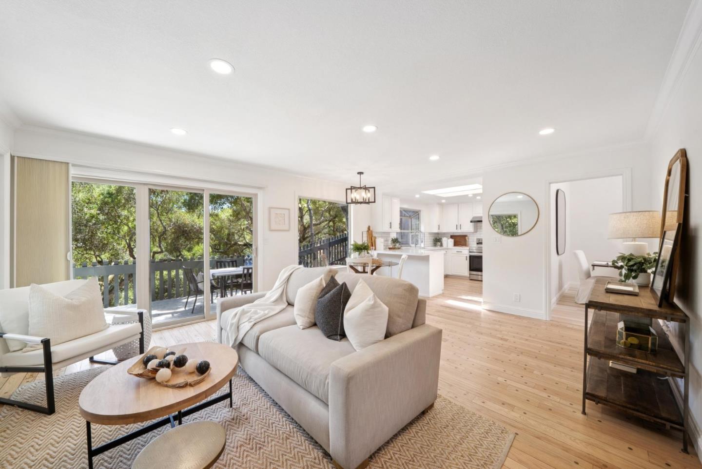 Detail Gallery Image 26 of 103 For 1501 De Anza Blvd, San Mateo,  CA 94403 - 3 Beds | 2/1 Baths