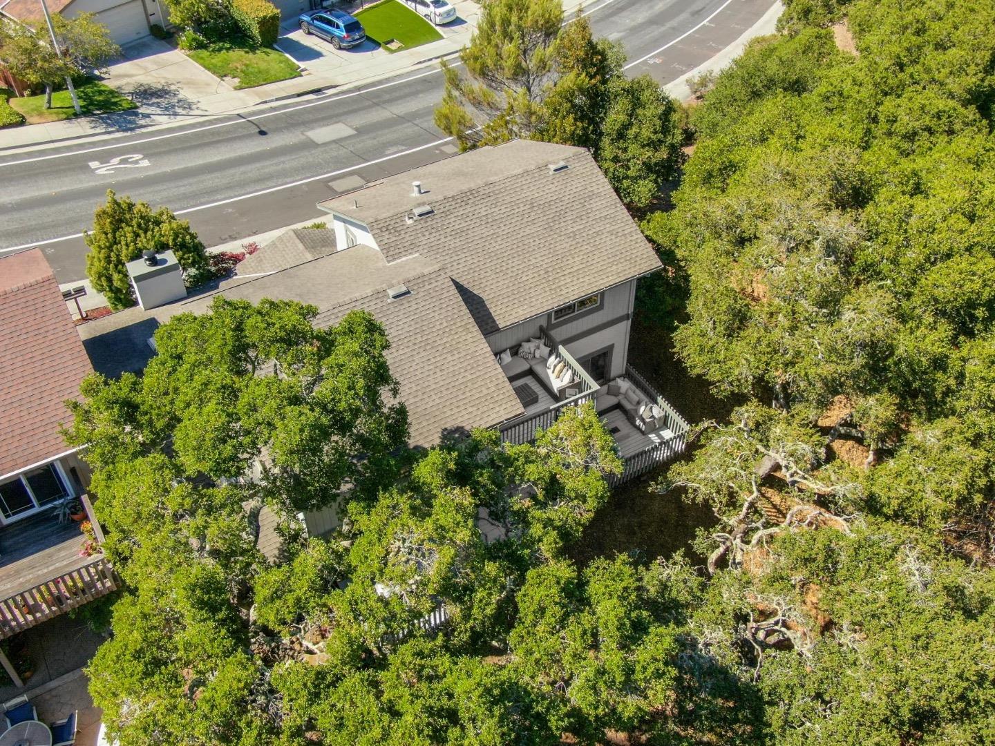 Detail Gallery Image 46 of 103 For 1501 De Anza Blvd, San Mateo,  CA 94403 - 3 Beds | 2/1 Baths