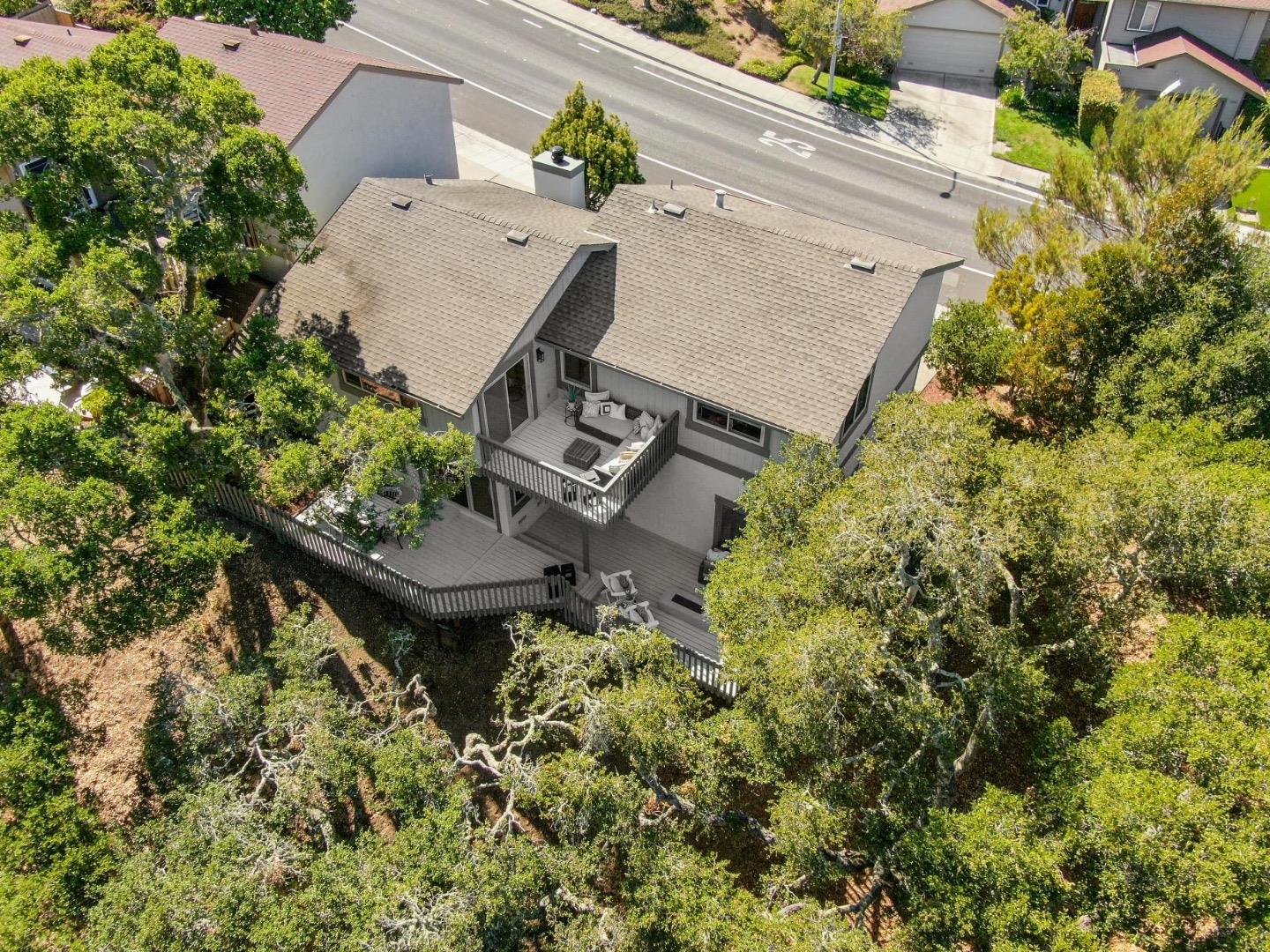 Detail Gallery Image 48 of 103 For 1501 De Anza Blvd, San Mateo,  CA 94403 - 3 Beds | 2/1 Baths
