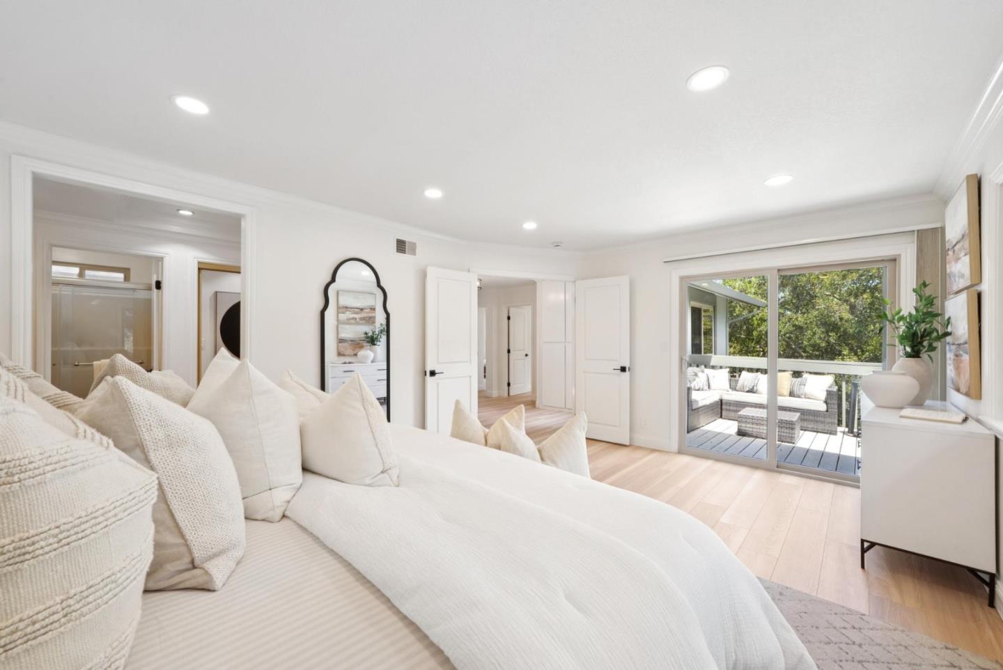 Detail Gallery Image 50 of 103 For 1501 De Anza Blvd, San Mateo,  CA 94403 - 3 Beds | 2/1 Baths