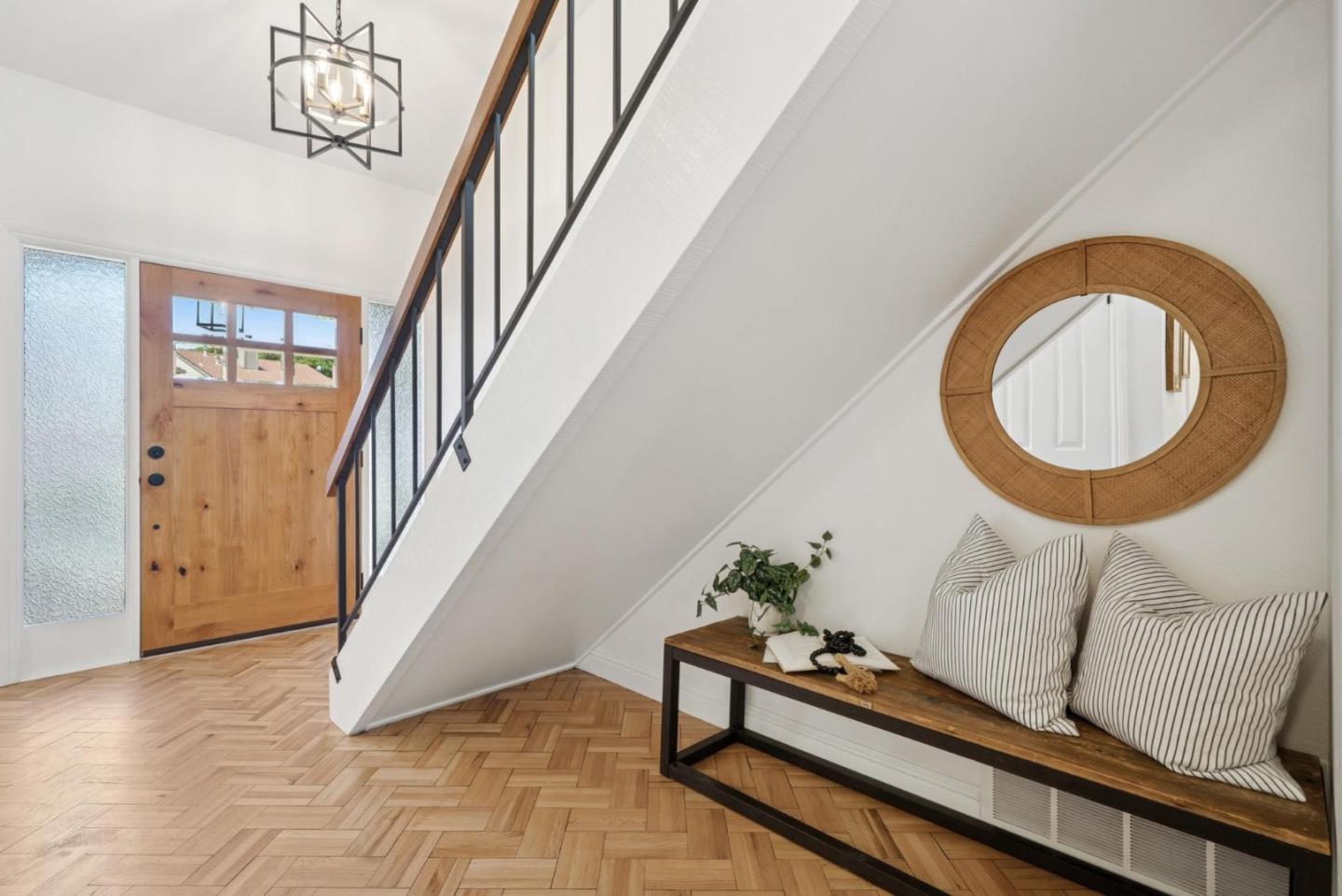 Detail Gallery Image 8 of 103 For 1501 De Anza Blvd, San Mateo,  CA 94403 - 3 Beds | 2/1 Baths