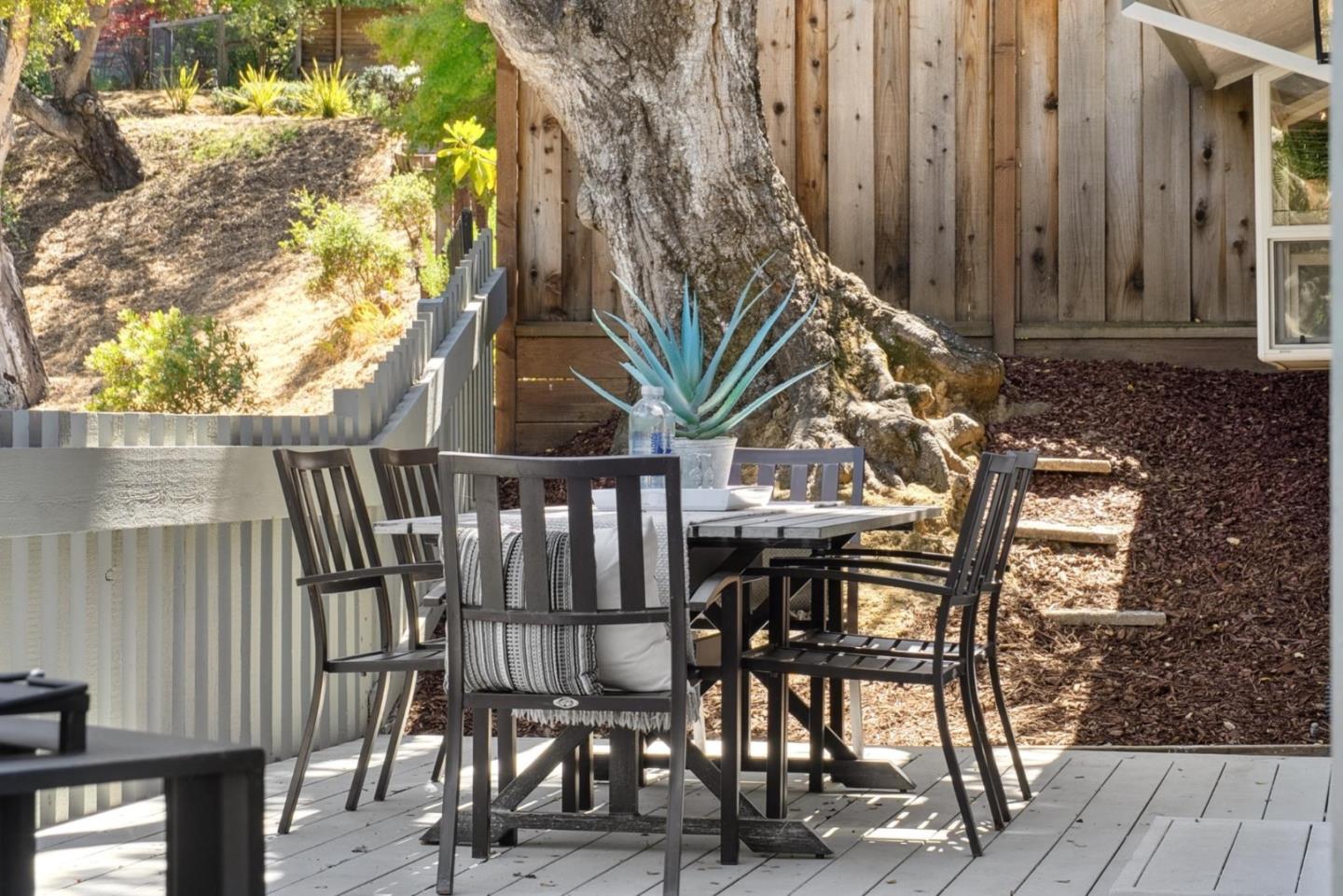 Detail Gallery Image 81 of 103 For 1501 De Anza Blvd, San Mateo,  CA 94403 - 3 Beds | 2/1 Baths