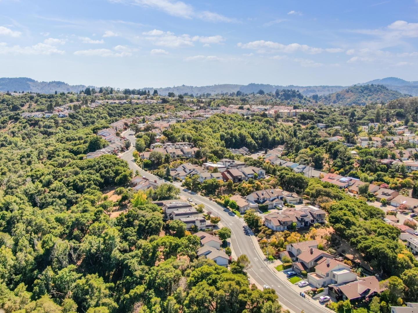 Detail Gallery Image 98 of 103 For 1501 De Anza Blvd, San Mateo,  CA 94403 - 3 Beds | 2/1 Baths