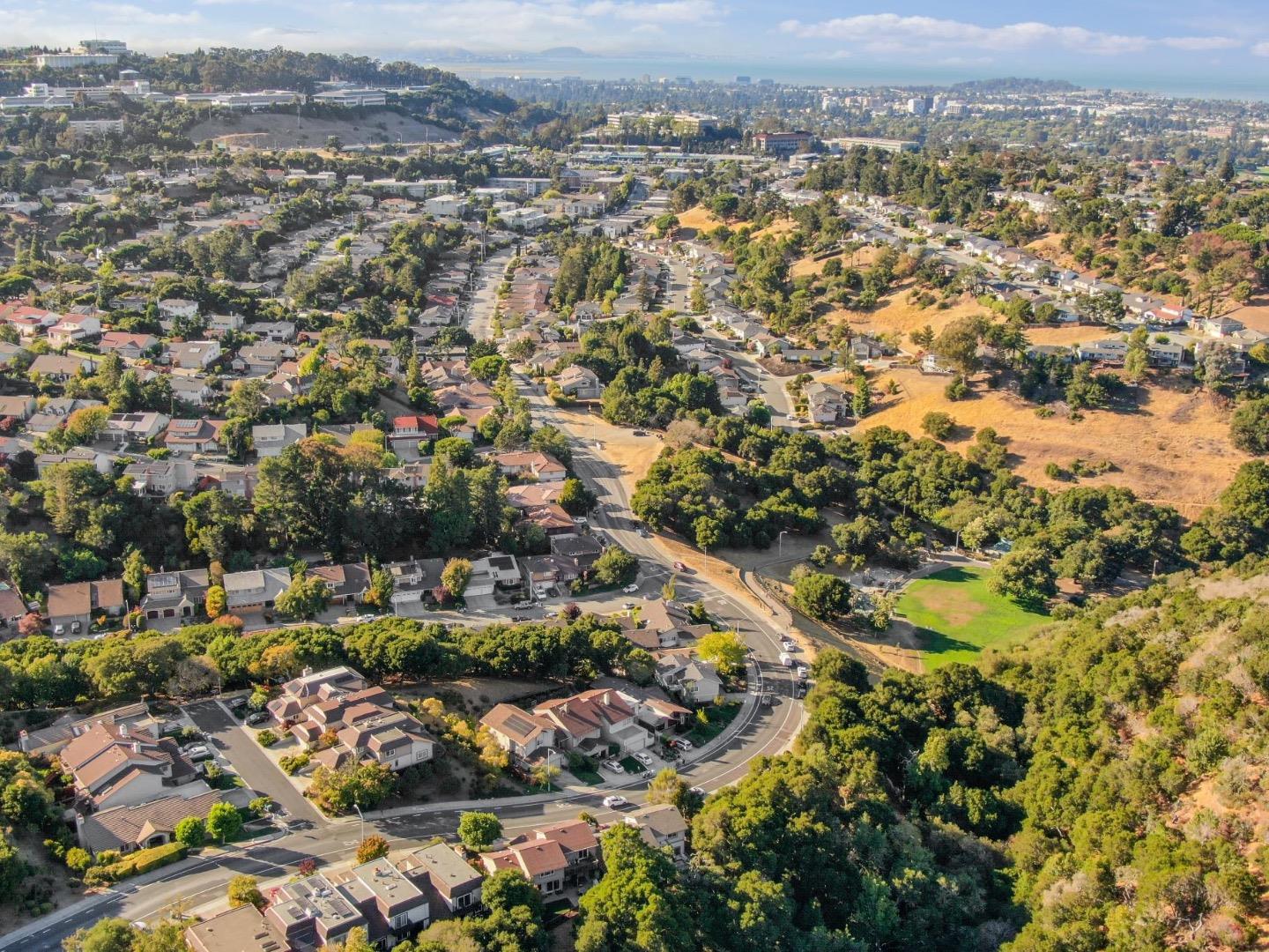 Detail Gallery Image 99 of 103 For 1501 De Anza Blvd, San Mateo,  CA 94403 - 3 Beds | 2/1 Baths