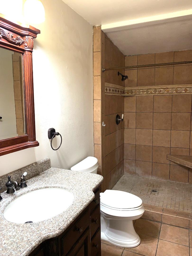 Detail Gallery Image 13 of 24 For 1906 Somersworth Dr, San Jose,  CA 95124 - 4 Beds | 2/1 Baths