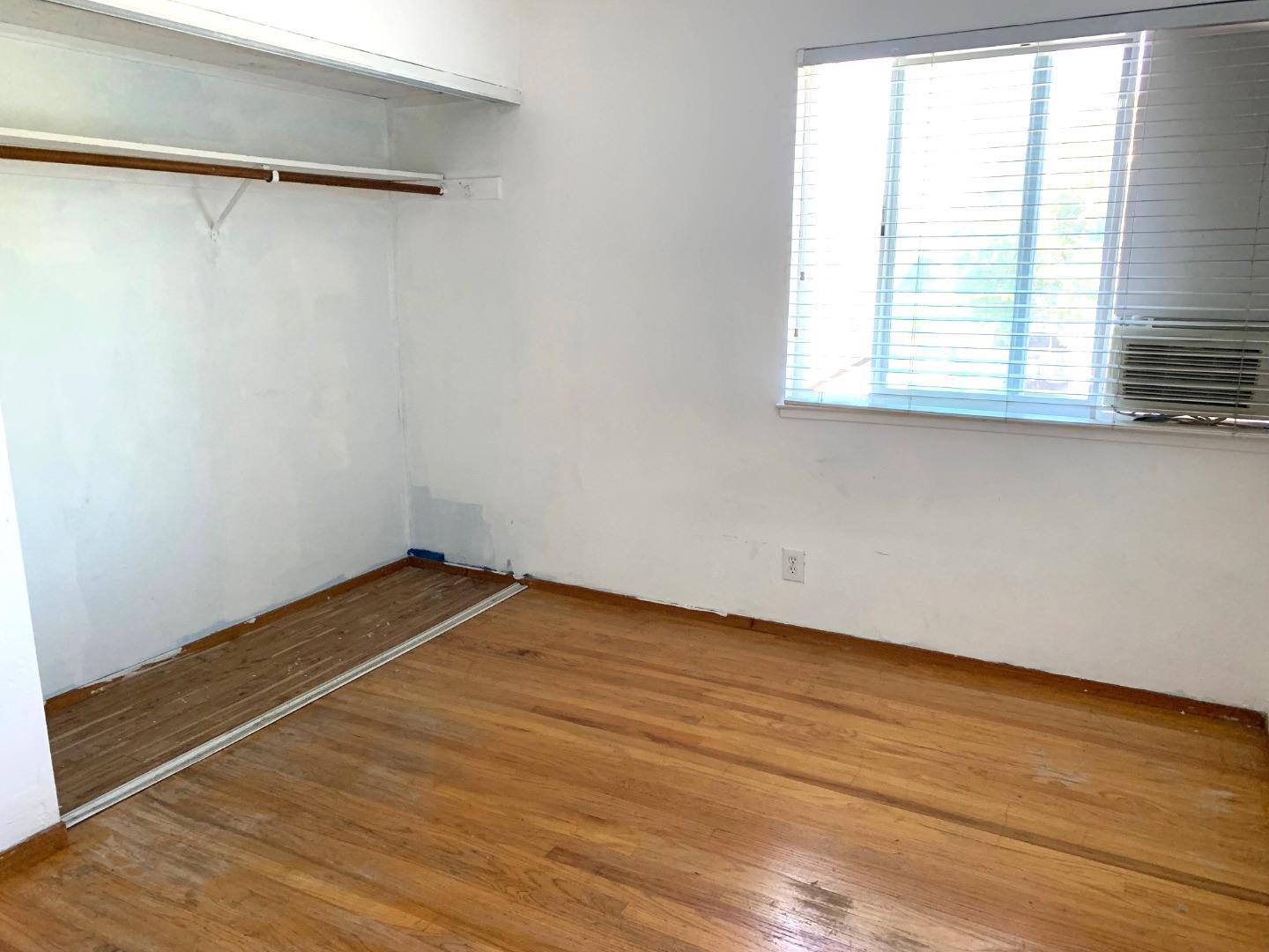 Detail Gallery Image 20 of 24 For 1906 Somersworth Dr, San Jose,  CA 95124 - 4 Beds | 2/1 Baths