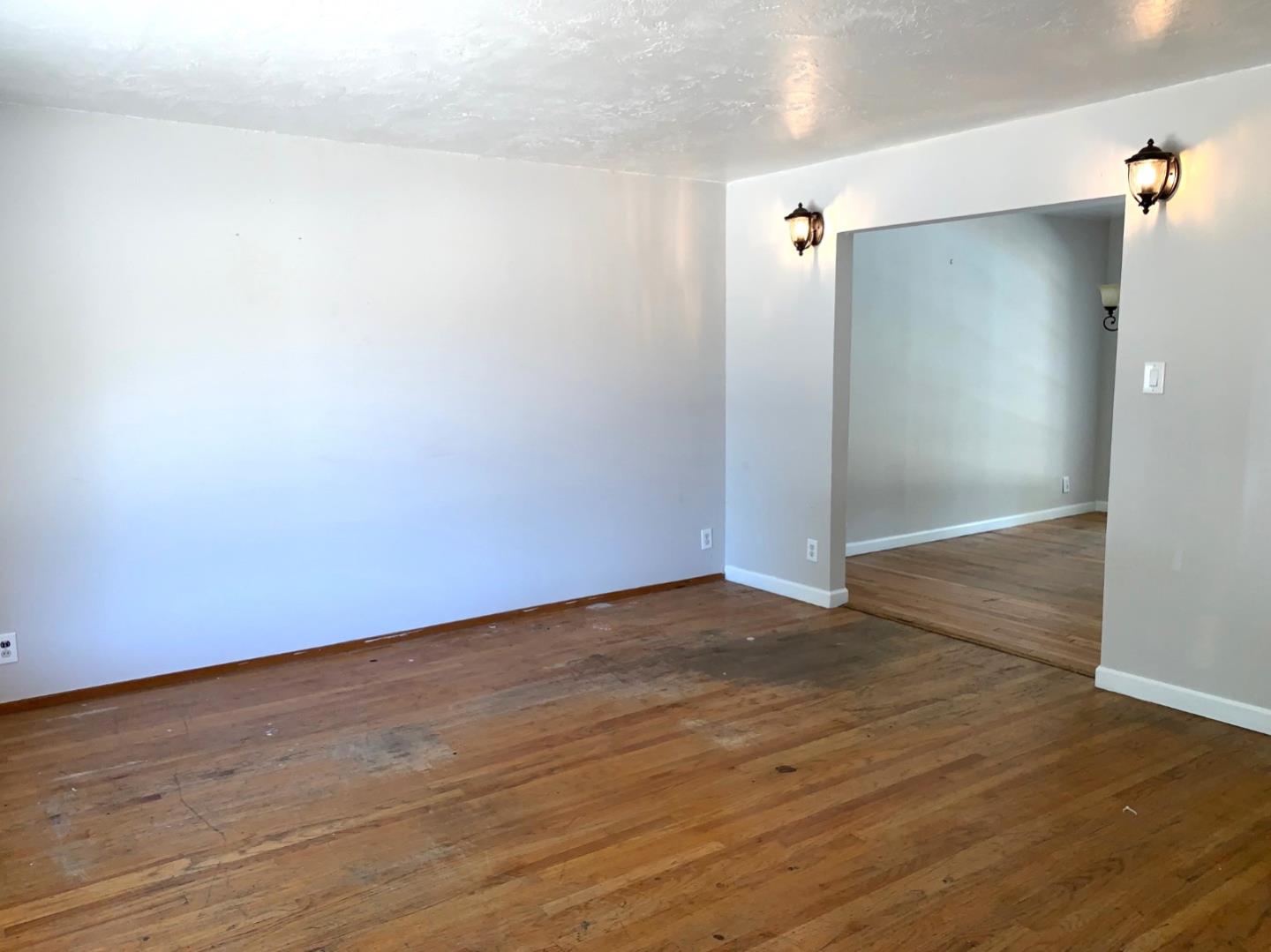 Detail Gallery Image 7 of 24 For 1906 Somersworth Dr, San Jose,  CA 95124 - 4 Beds | 2/1 Baths