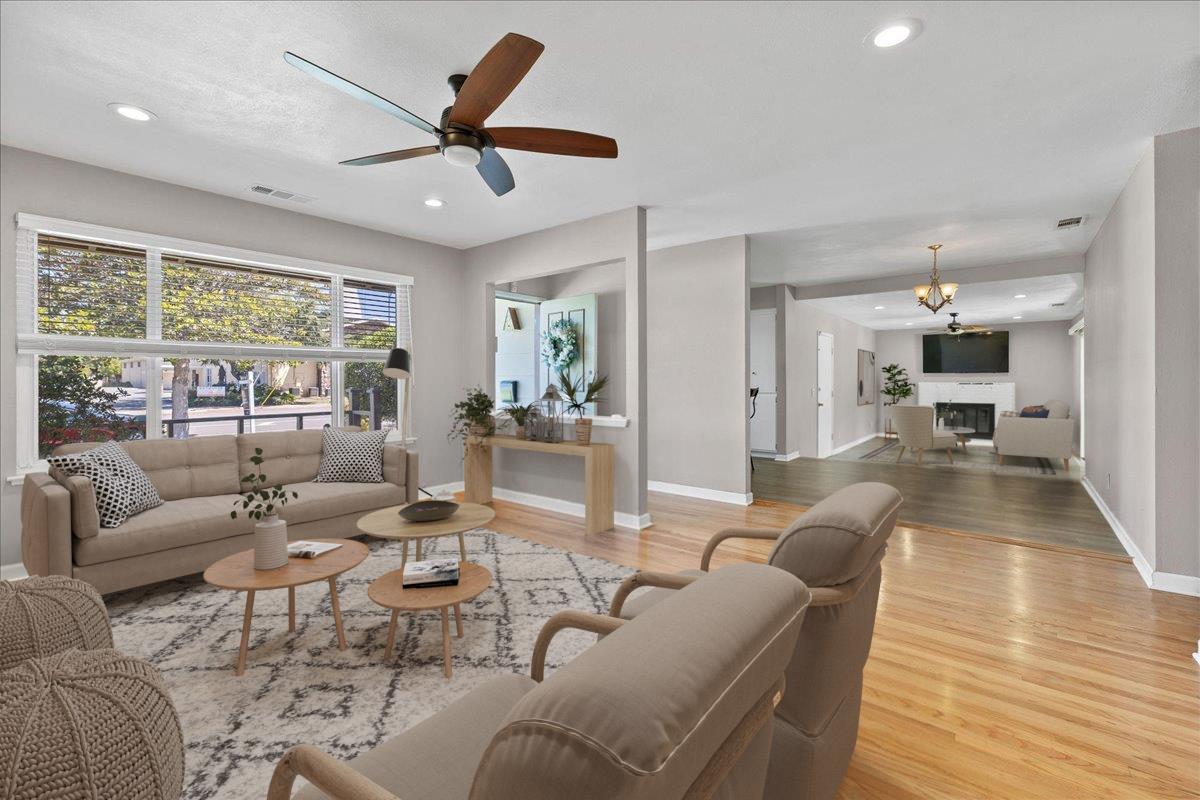 Detail Gallery Image 10 of 17 For 5857 Blossom Ave, San Jose,  CA 95123 - 3 Beds | 2 Baths