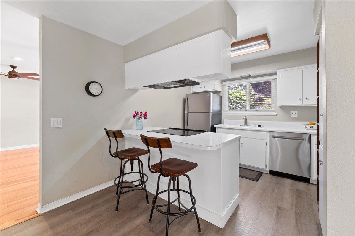 Detail Gallery Image 12 of 17 For 5857 Blossom Ave, San Jose,  CA 95123 - 3 Beds | 2 Baths