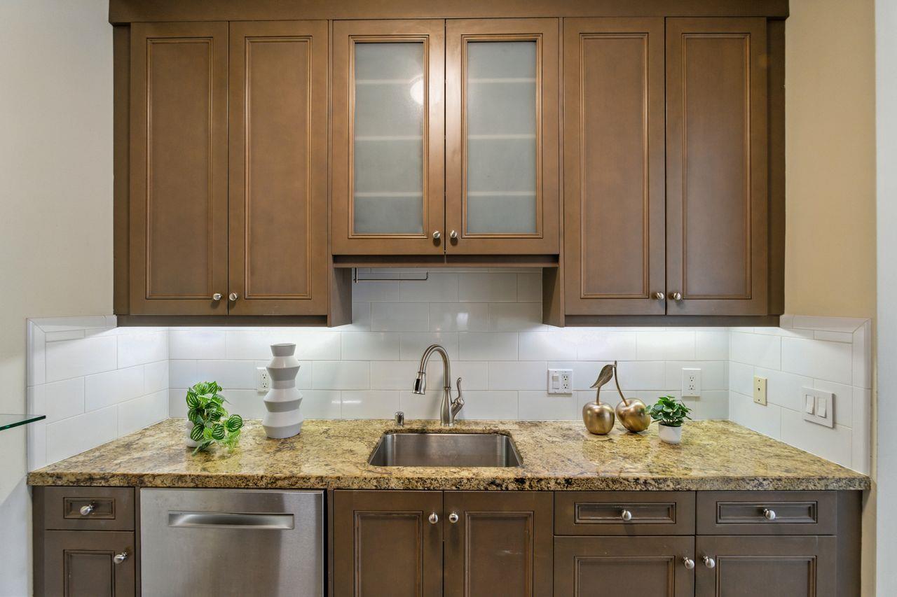 Detail Gallery Image 11 of 29 For 500 Masonic Ave #5,  San Francisco,  CA 94117 - 2 Beds | 2/1 Baths