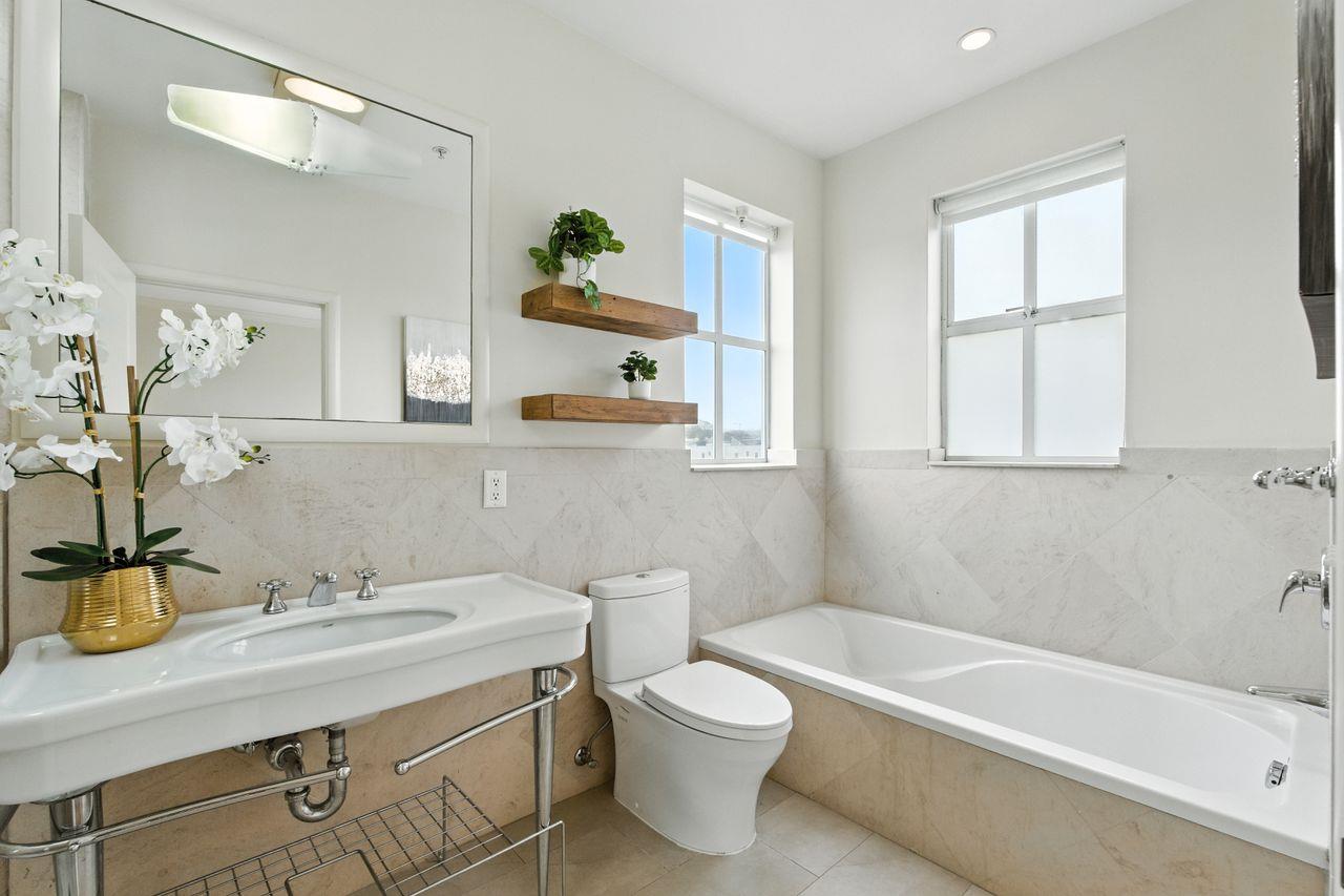 Detail Gallery Image 22 of 29 For 500 Masonic Ave #5,  San Francisco,  CA 94117 - 2 Beds | 2/1 Baths