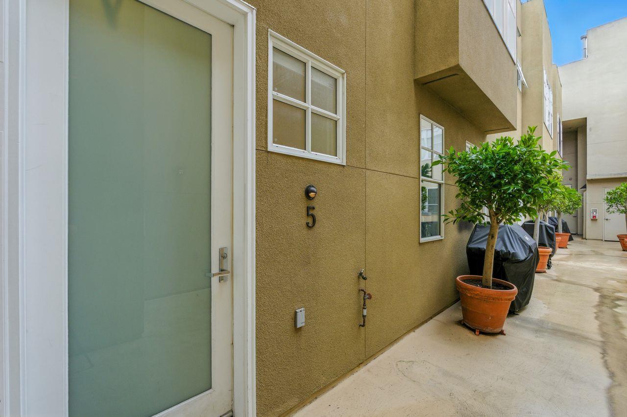 Detail Gallery Image 23 of 29 For 500 Masonic Ave #5,  San Francisco,  CA 94117 - 2 Beds | 2/1 Baths