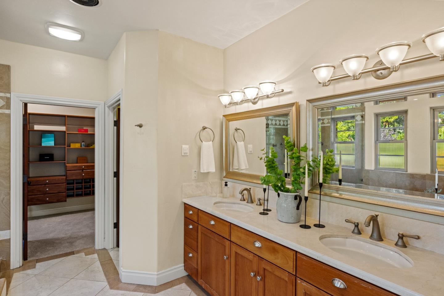 Detail Gallery Image 22 of 39 For 122 Zanzibar Dr, Aptos,  CA 95003 - 4 Beds | 4/1 Baths