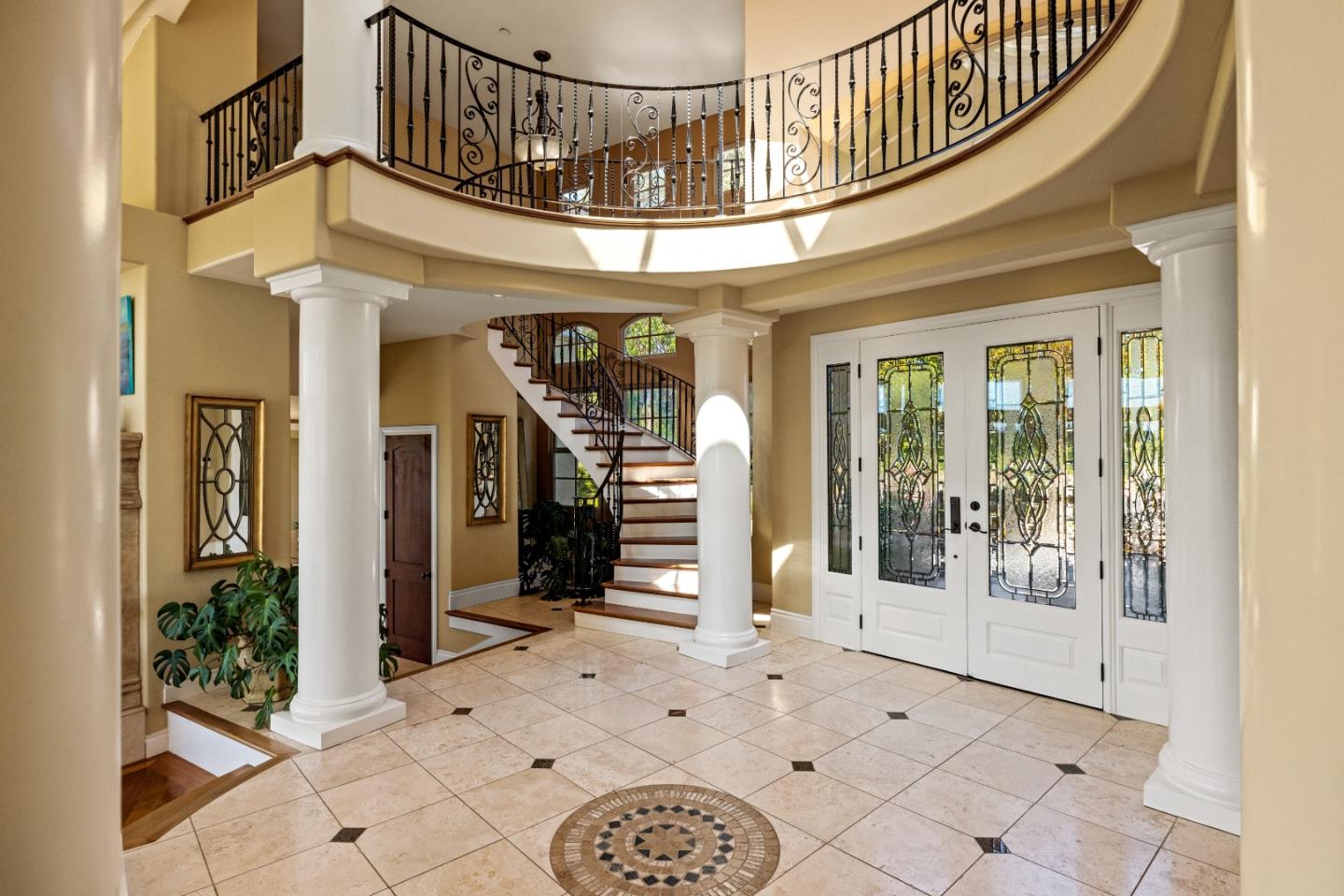 Detail Gallery Image 4 of 39 For 122 Zanzibar Dr, Aptos,  CA 95003 - 4 Beds | 4/1 Baths
