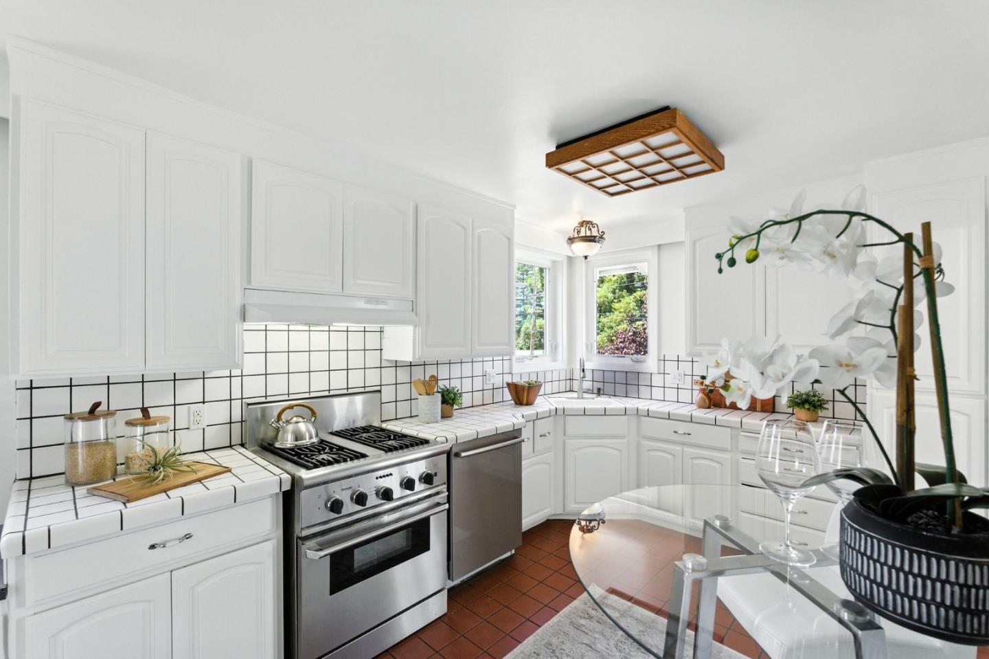 Detail Gallery Image 11 of 24 For 508 Prospect St, San Carlos,  CA 94070 - 3 Beds | 2 Baths