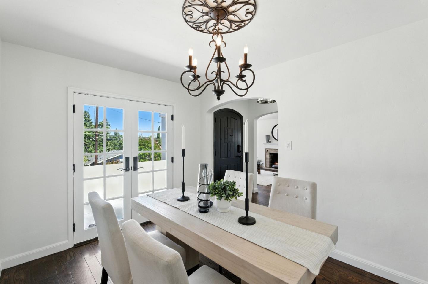 Detail Gallery Image 9 of 24 For 508 Prospect St, San Carlos,  CA 94070 - 3 Beds | 2 Baths
