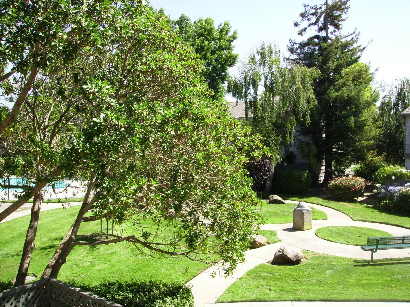Detail Gallery Image 24 of 27 For 825 Cortez Ln, Foster City,  CA 94404 - 3 Beds | 2/1 Baths