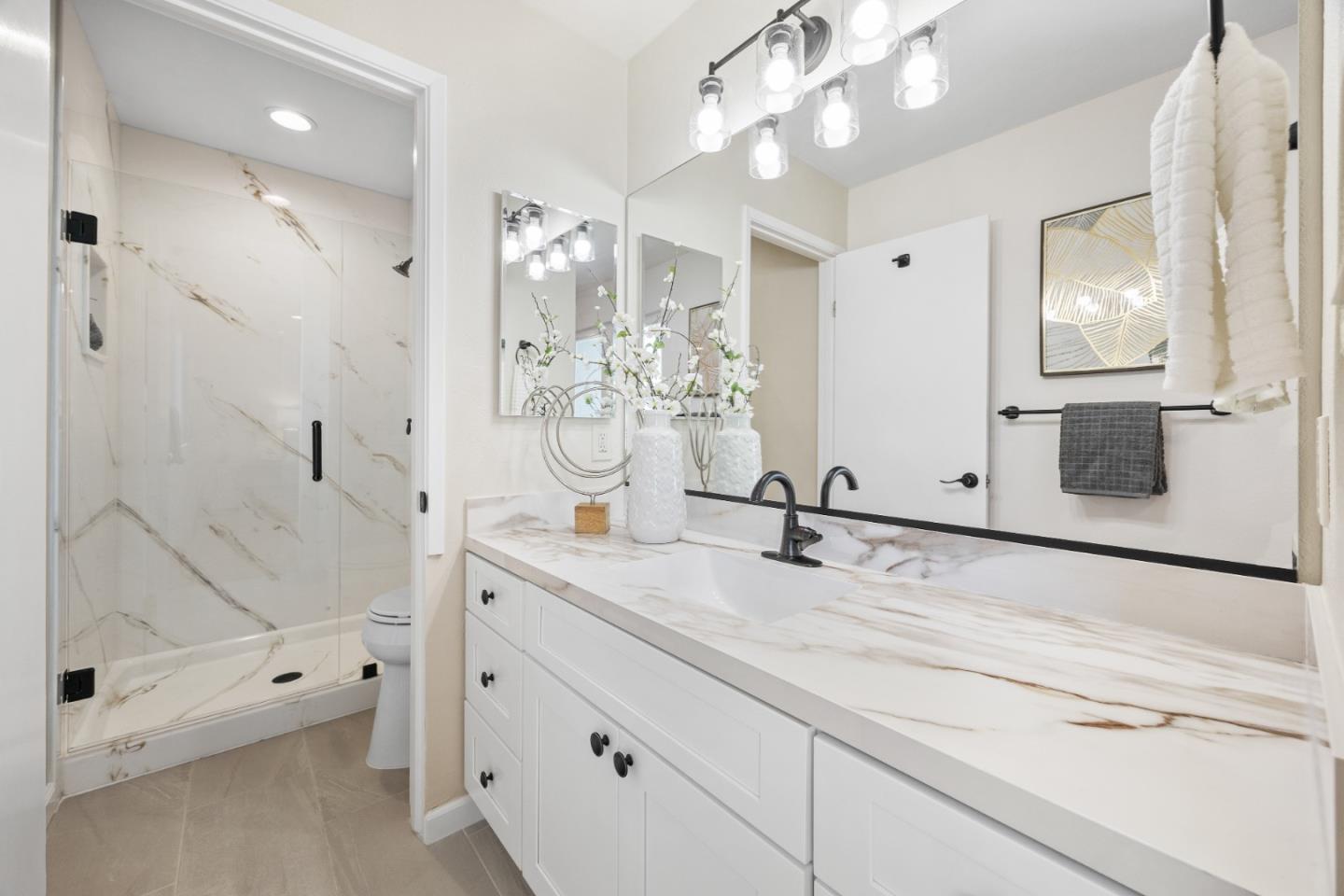 Detail Gallery Image 7 of 27 For 825 Cortez Ln, Foster City,  CA 94404 - 3 Beds | 2/1 Baths