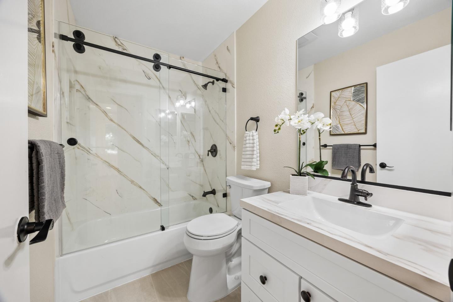 Detail Gallery Image 8 of 27 For 825 Cortez Ln, Foster City,  CA 94404 - 3 Beds | 2/1 Baths