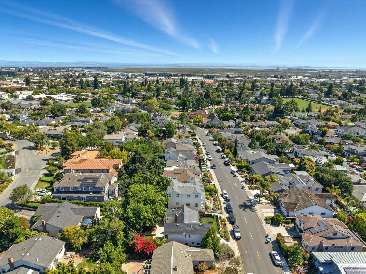 Detail Gallery Image 41 of 43 For 1968 Arroyo Ave, San Carlos,  CA 94070 - 2 Beds | 1 Baths