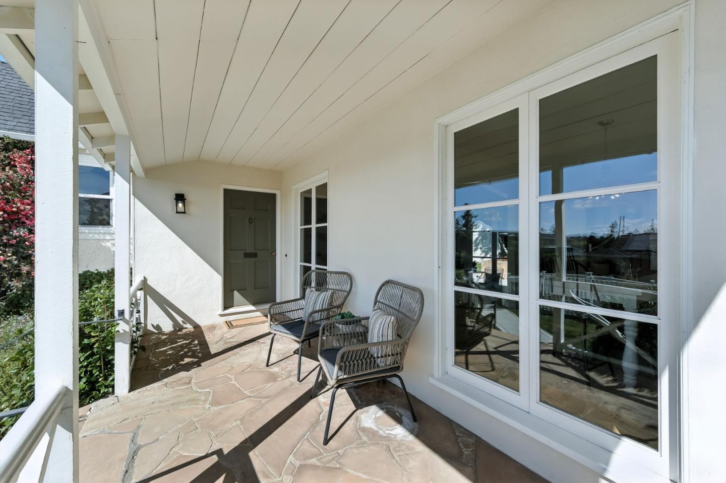 Detail Gallery Image 7 of 43 For 1968 Arroyo Ave, San Carlos,  CA 94070 - 2 Beds | 1 Baths