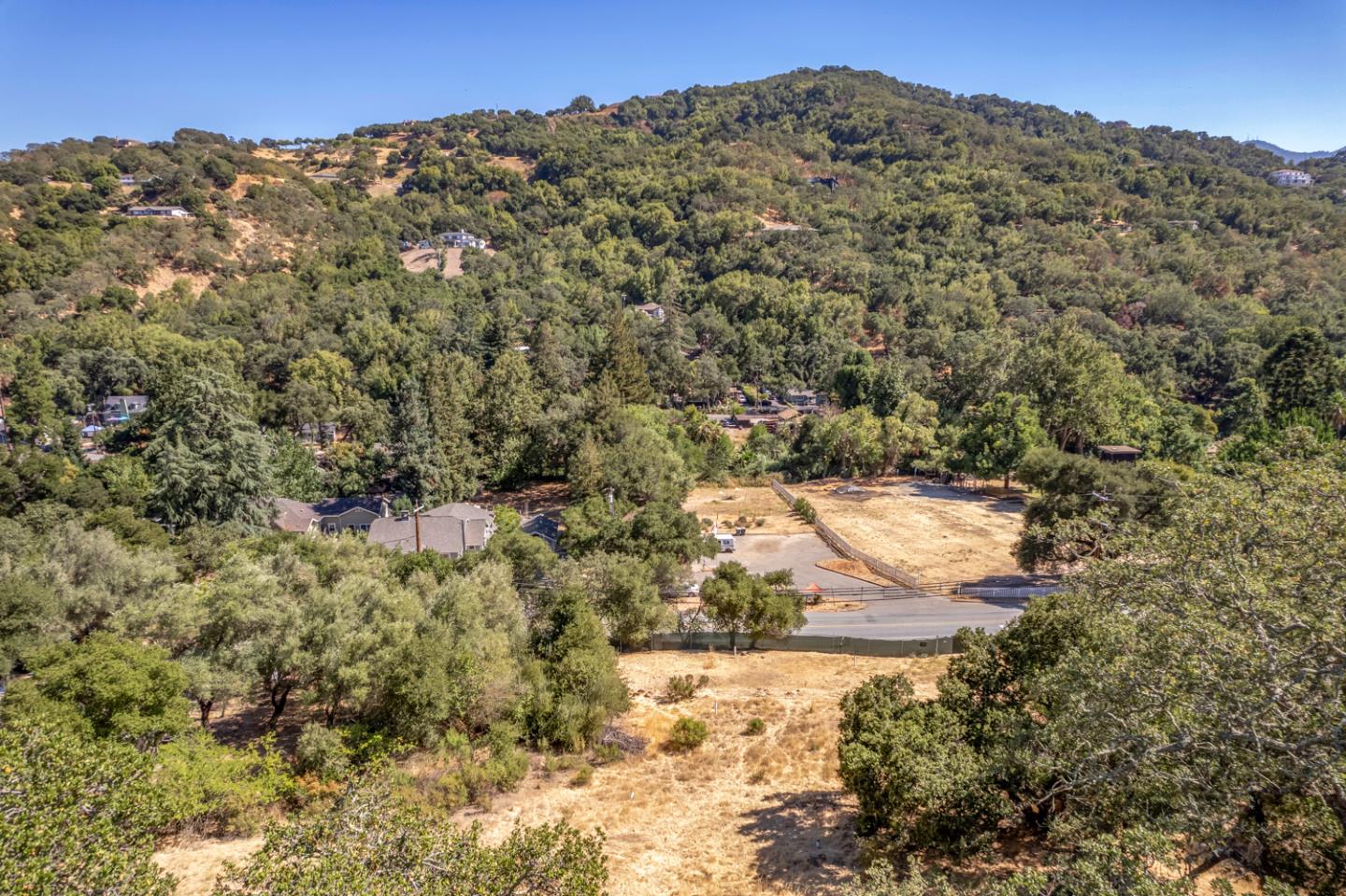 Detail Gallery Image 8 of 10 For 21287 Almaden Rd, San Jose,  CA 95120 - – Beds | – Baths