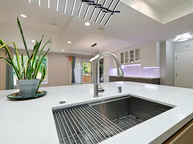 Detail Gallery Image 11 of 51 For 15475 Monte Vista Dr, Saratoga,  CA 95070 - 5 Beds | 3/1 Baths
