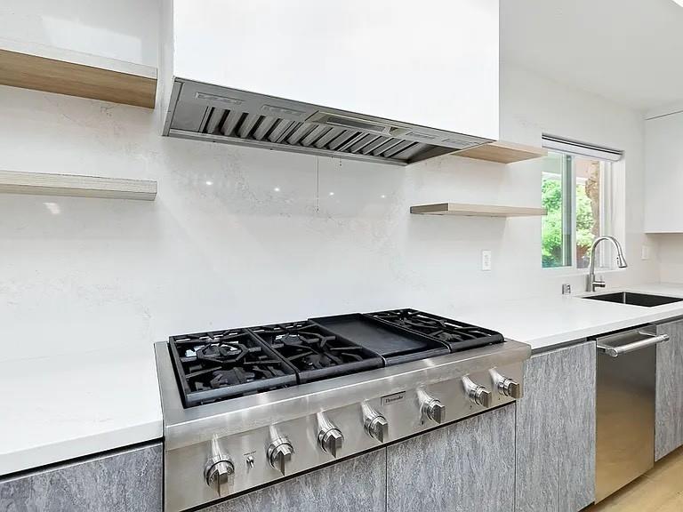 Detail Gallery Image 16 of 51 For 15475 Monte Vista Dr, Saratoga,  CA 95070 - 5 Beds | 3/1 Baths