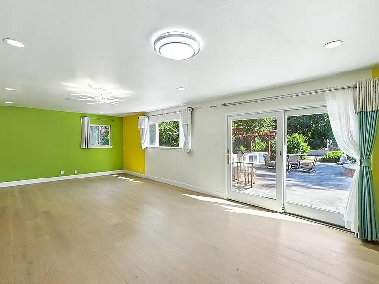 Detail Gallery Image 30 of 51 For 15475 Monte Vista Dr, Saratoga,  CA 95070 - 5 Beds | 3/1 Baths