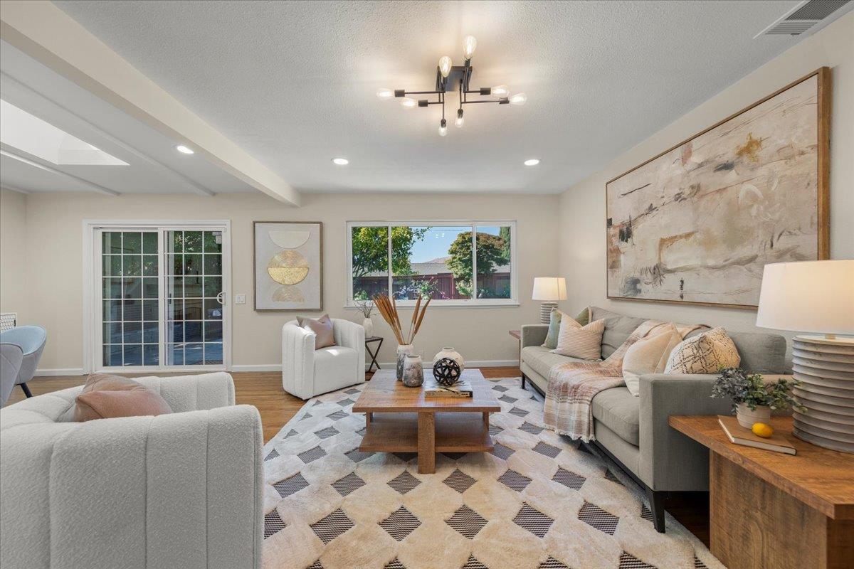 Detail Gallery Image 6 of 32 For 2197 Shiloh Ave, Milpitas,  CA 95035 - 3 Beds | 2 Baths