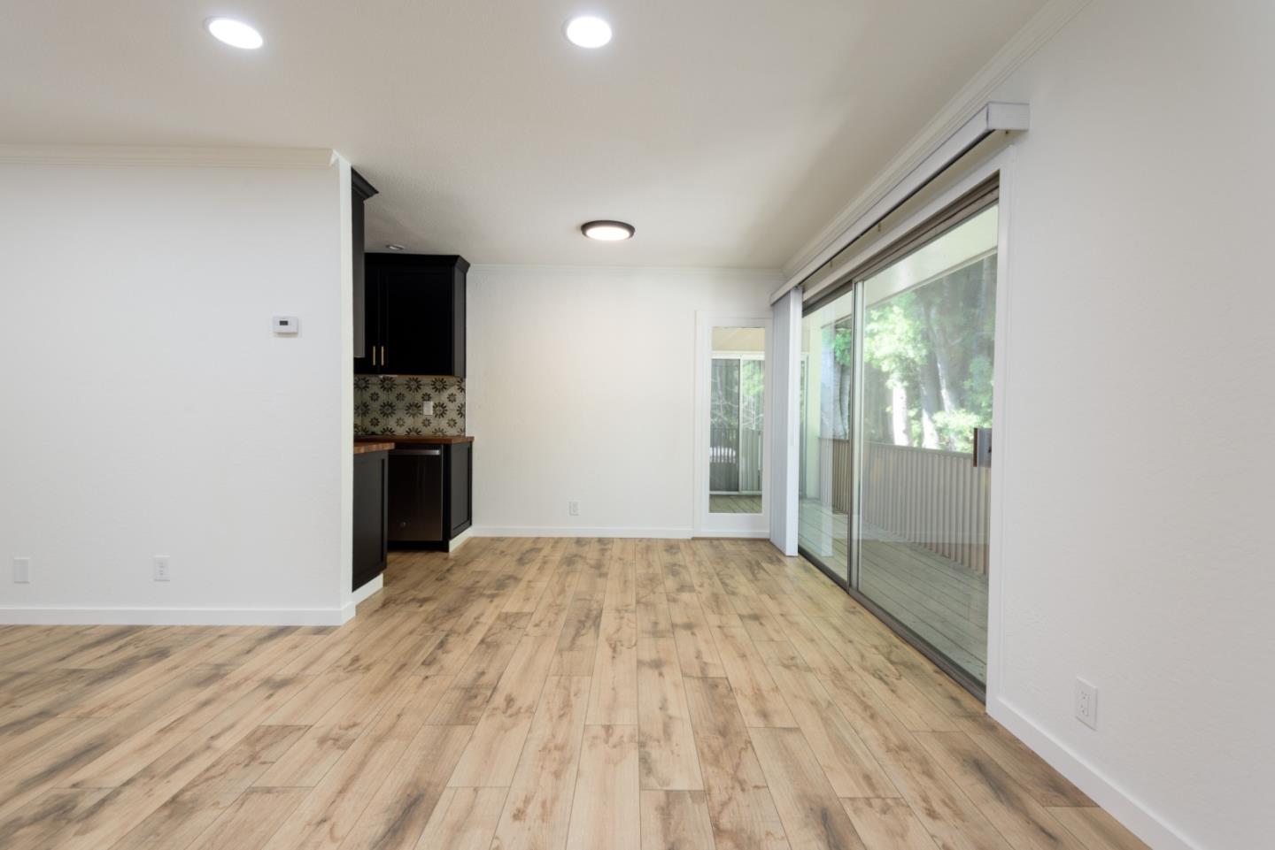 Detail Gallery Image 11 of 33 For 280 Easy St #120,  Mountain View,  CA 94043 - 2 Beds | 2 Baths