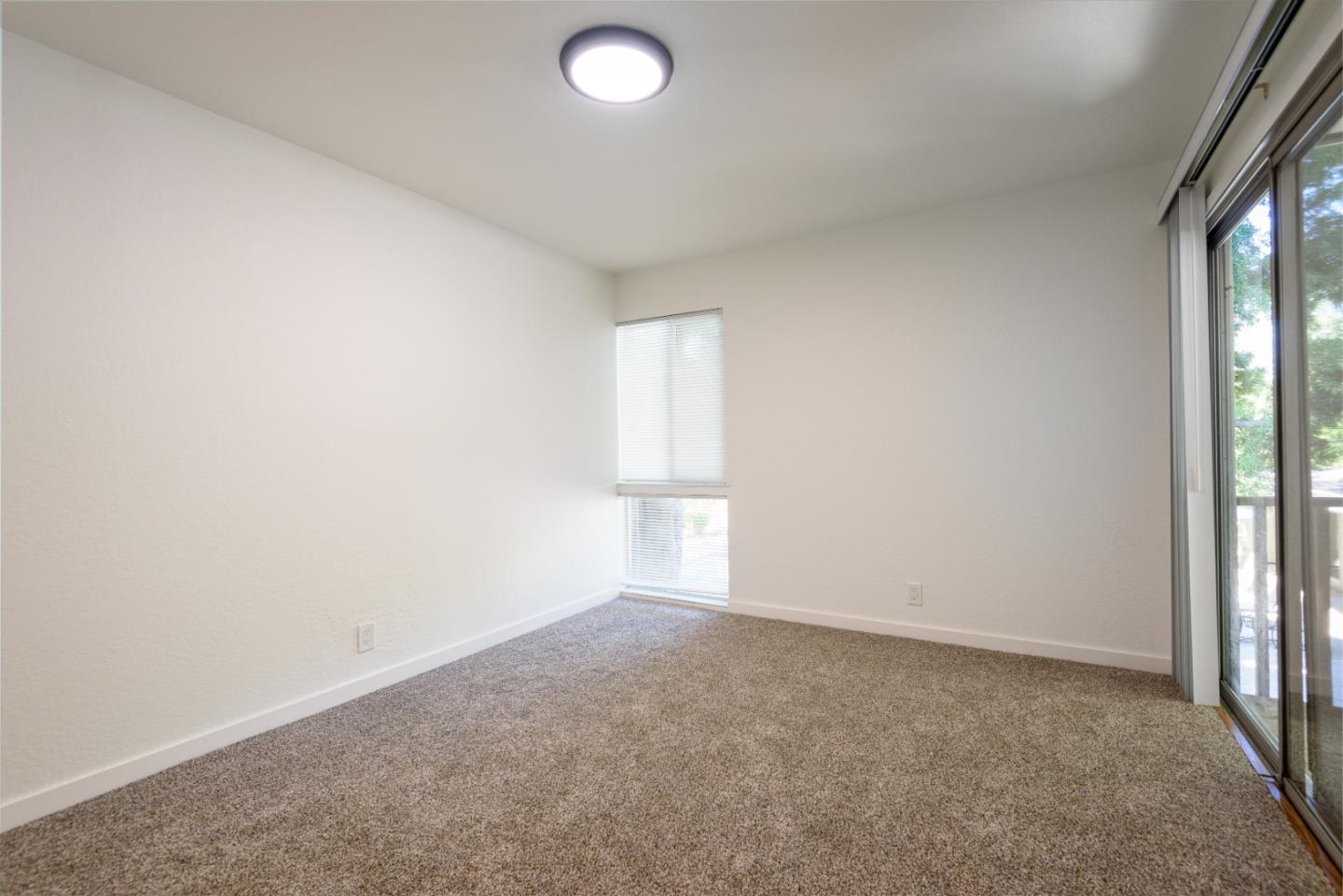 Detail Gallery Image 12 of 33 For 280 Easy St #120,  Mountain View,  CA 94043 - 2 Beds | 2 Baths