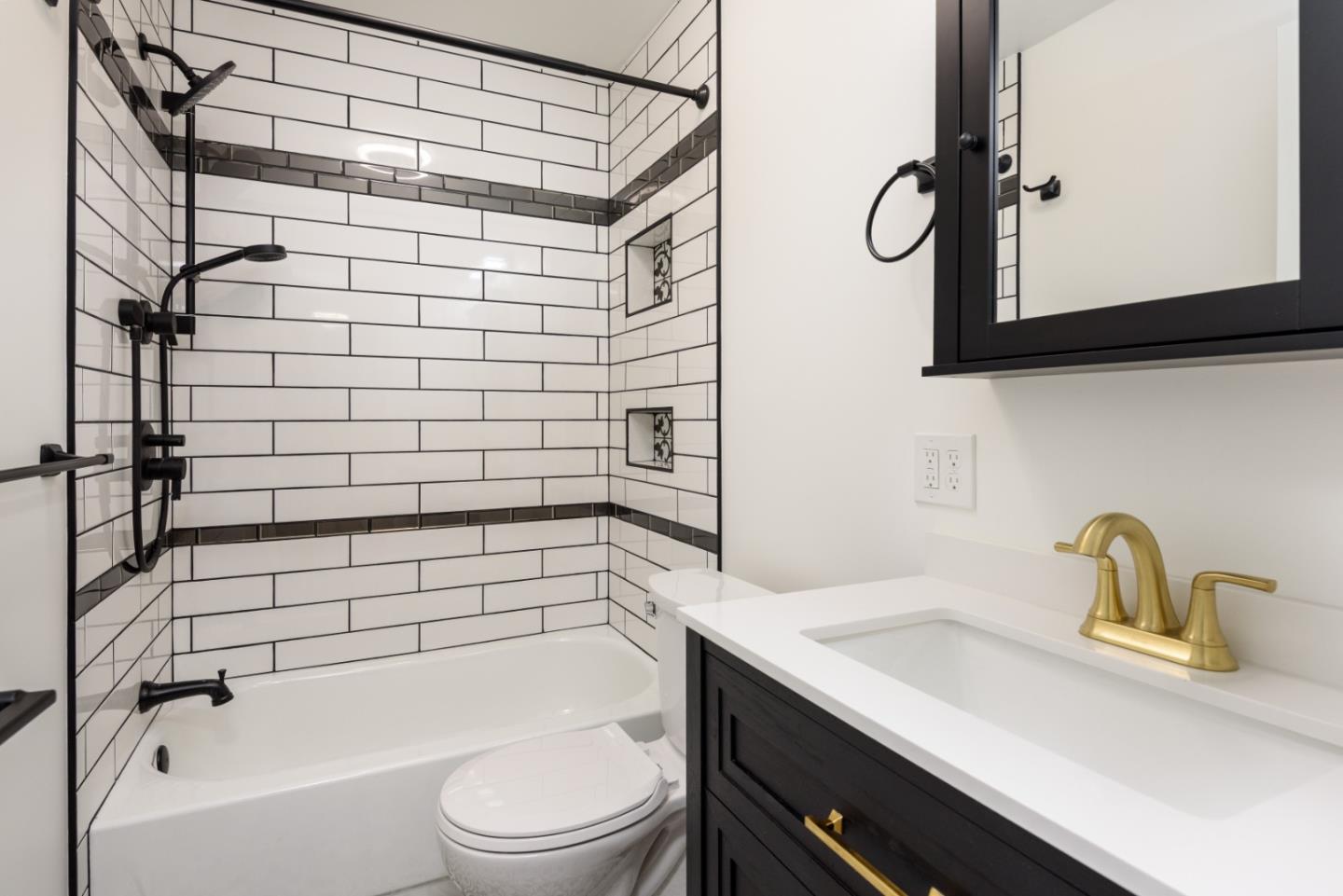 Detail Gallery Image 16 of 33 For 280 Easy St #120,  Mountain View,  CA 94043 - 2 Beds | 2 Baths