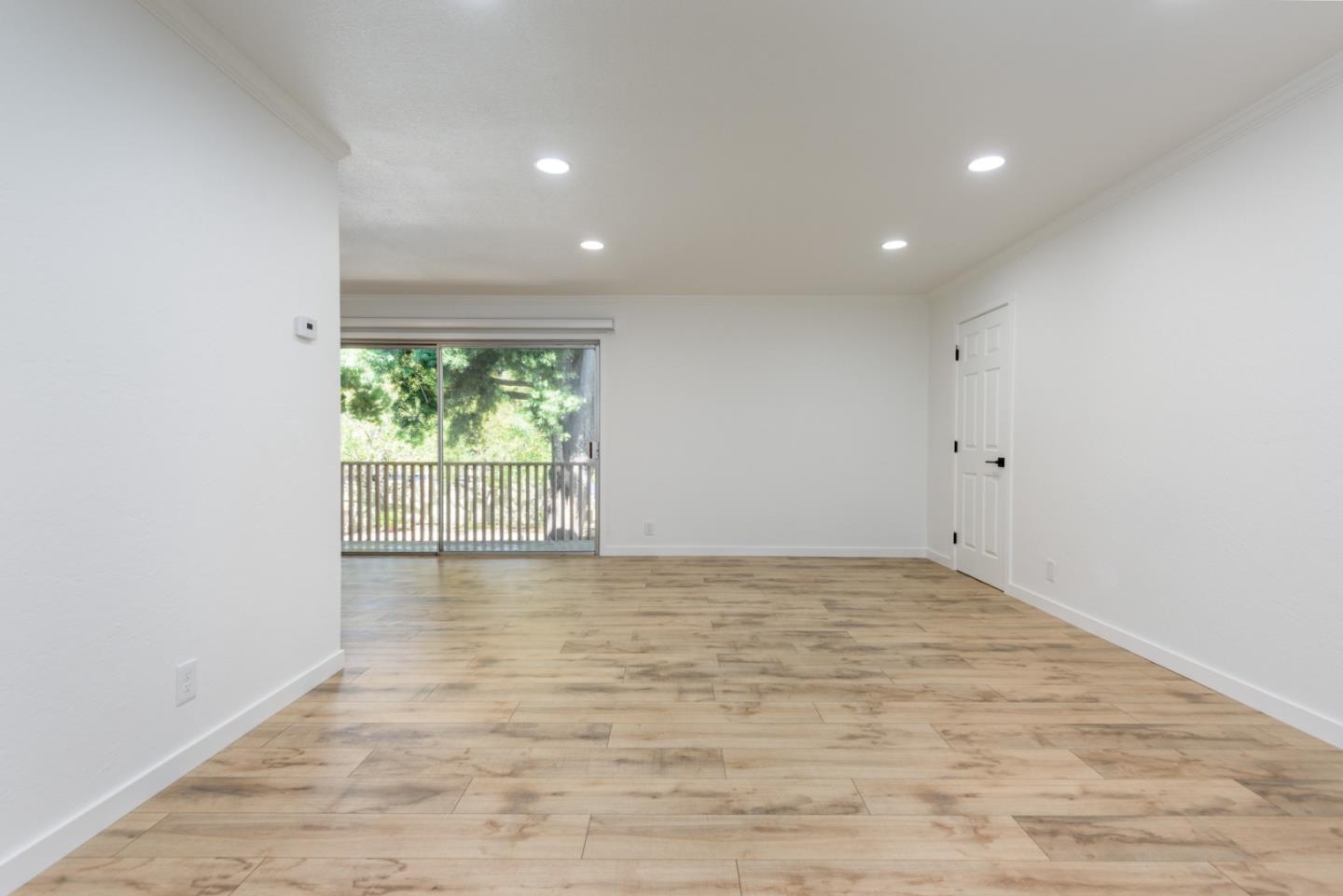 Detail Gallery Image 5 of 33 For 280 Easy St #120,  Mountain View,  CA 94043 - 2 Beds | 2 Baths