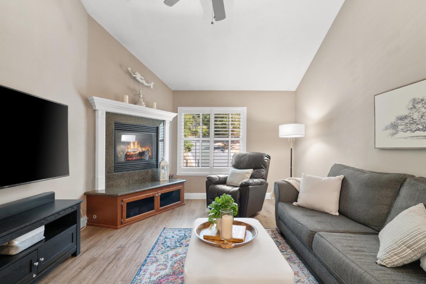 Detail Gallery Image 5 of 33 For 107 Arabian Way, Scotts Valley,  CA 95066 - 2 Beds | 2 Baths