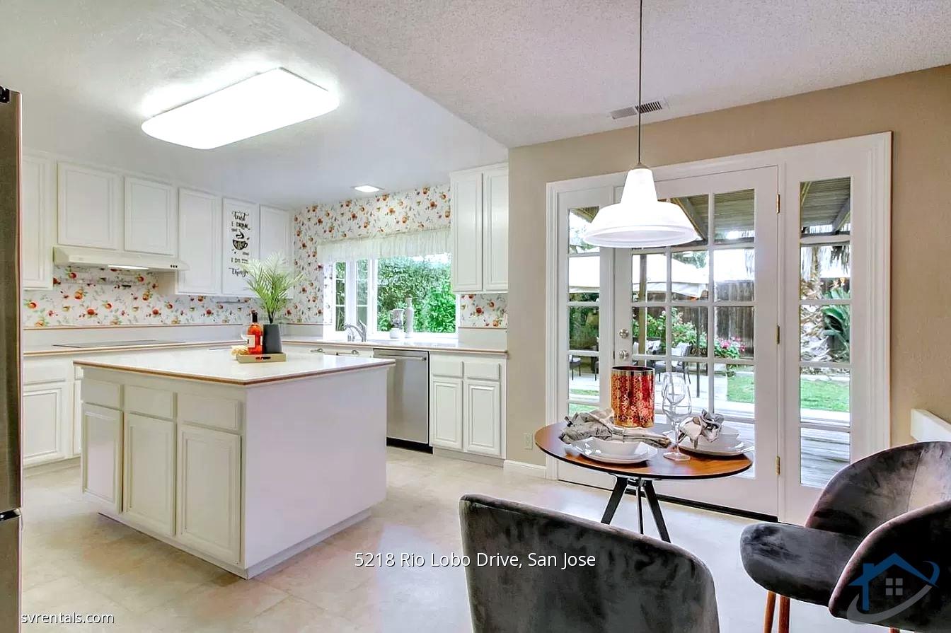 Detail Gallery Image 10 of 23 For 5218 Rio Lobo Dr, San Jose,  CA 95136 - 4 Beds | 2/1 Baths