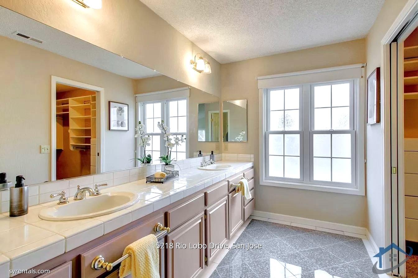 Detail Gallery Image 15 of 23 For 5218 Rio Lobo Dr, San Jose,  CA 95136 - 4 Beds | 2/1 Baths