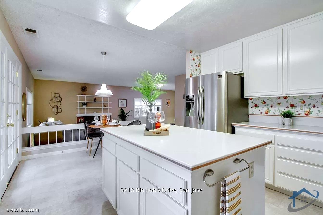 Detail Gallery Image 9 of 23 For 5218 Rio Lobo Dr, San Jose,  CA 95136 - 4 Beds | 2/1 Baths