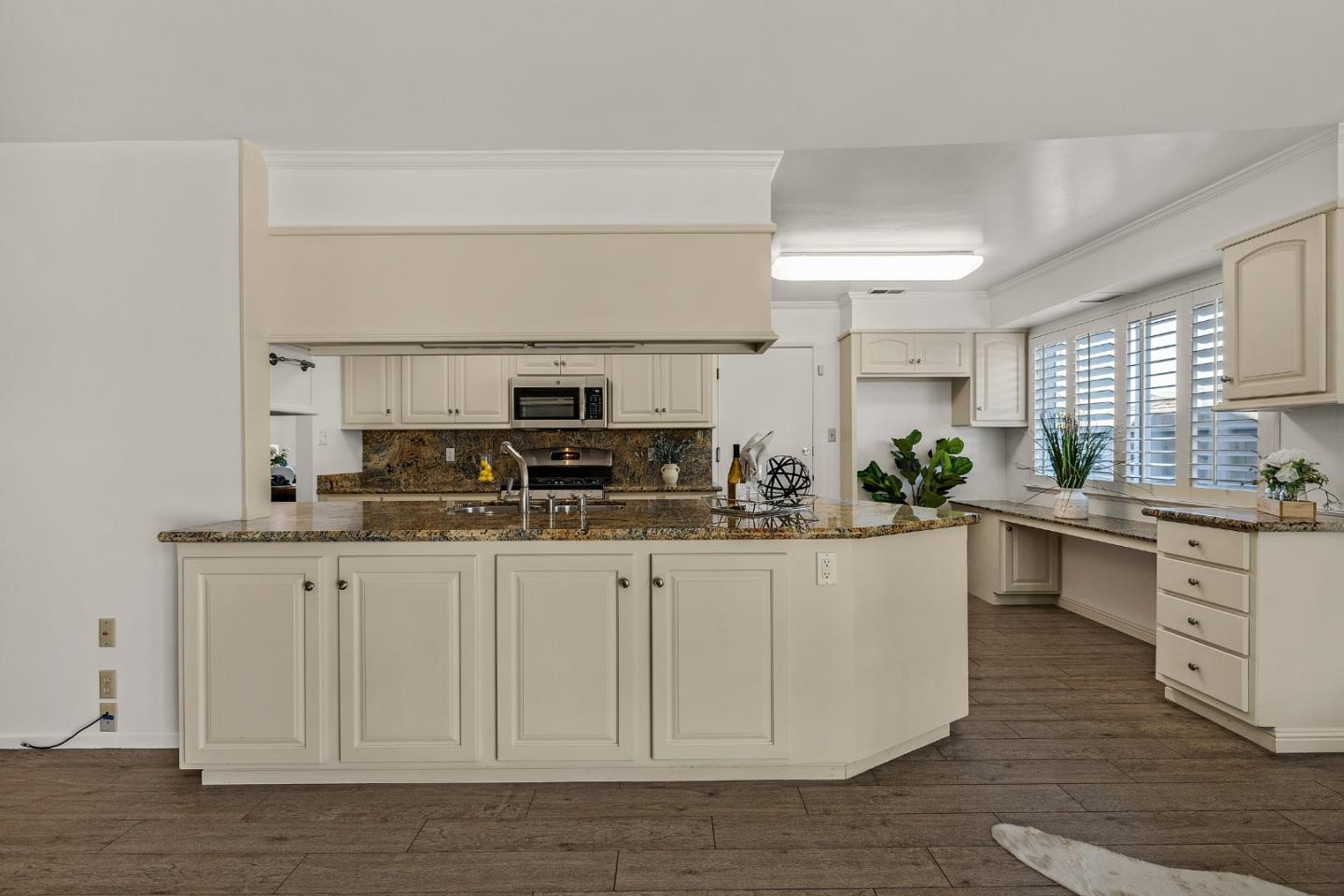 Detail Gallery Image 14 of 36 For 256 Avocet Ct, Foster City,  CA 94404 - 5 Beds | 2 Baths