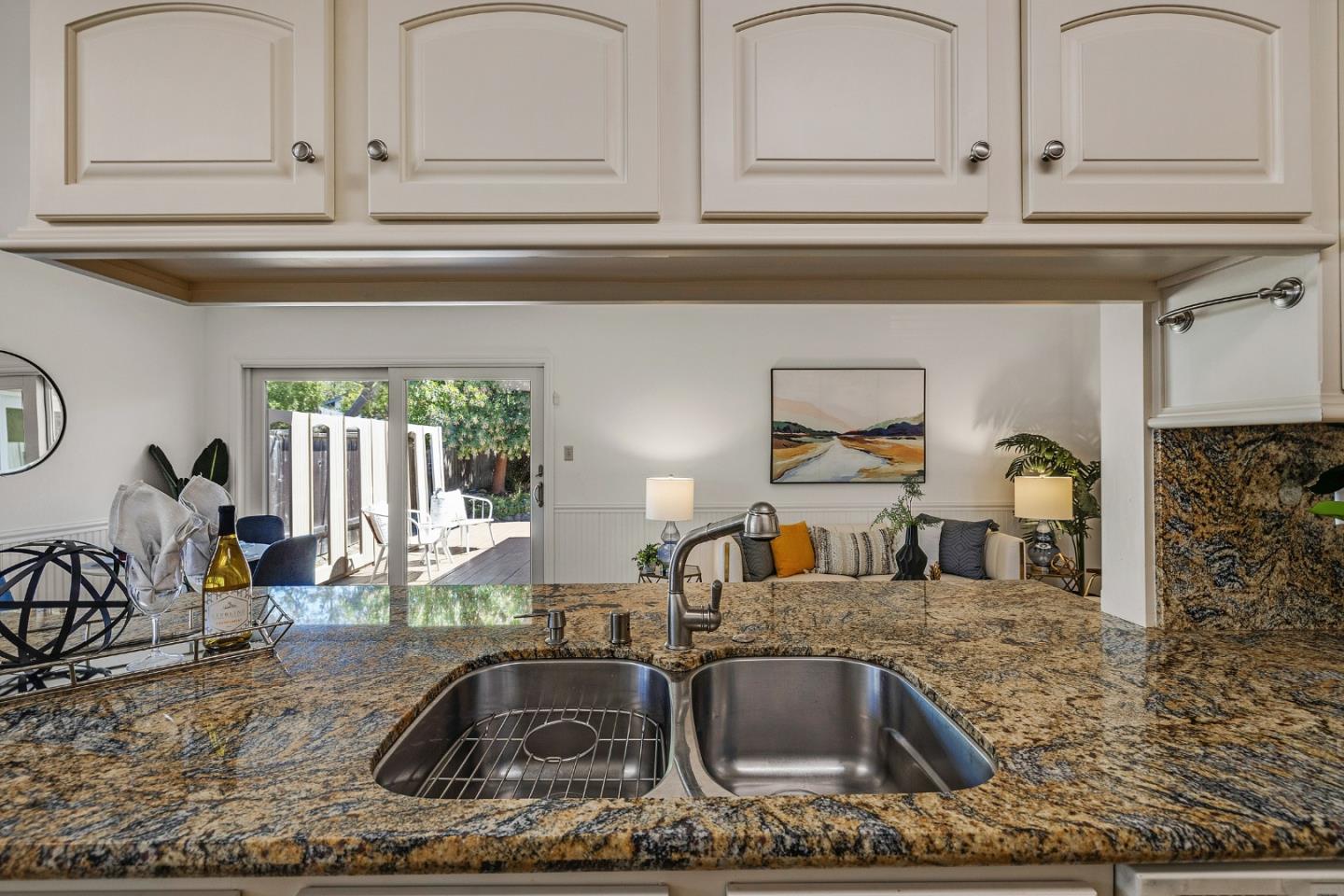 Detail Gallery Image 17 of 36 For 256 Avocet Ct, Foster City,  CA 94404 - 5 Beds | 2 Baths
