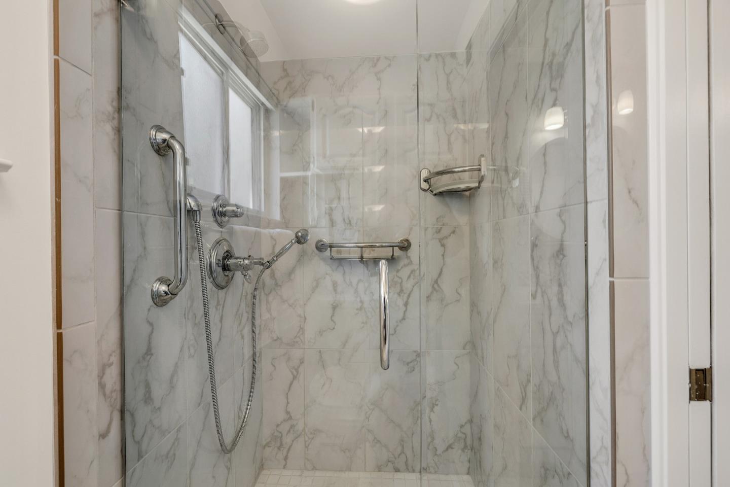 Detail Gallery Image 32 of 36 For 256 Avocet Ct, Foster City,  CA 94404 - 5 Beds | 2 Baths