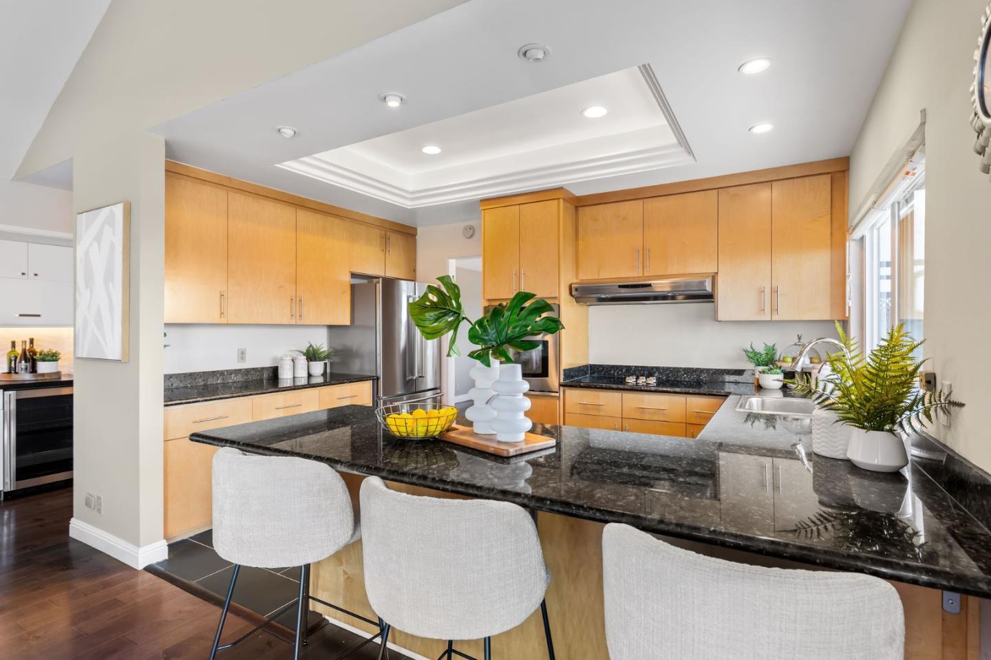 Detail Gallery Image 13 of 79 For 308 42nd Ave, San Mateo,  CA 94403 - 4 Beds | 2/1 Baths