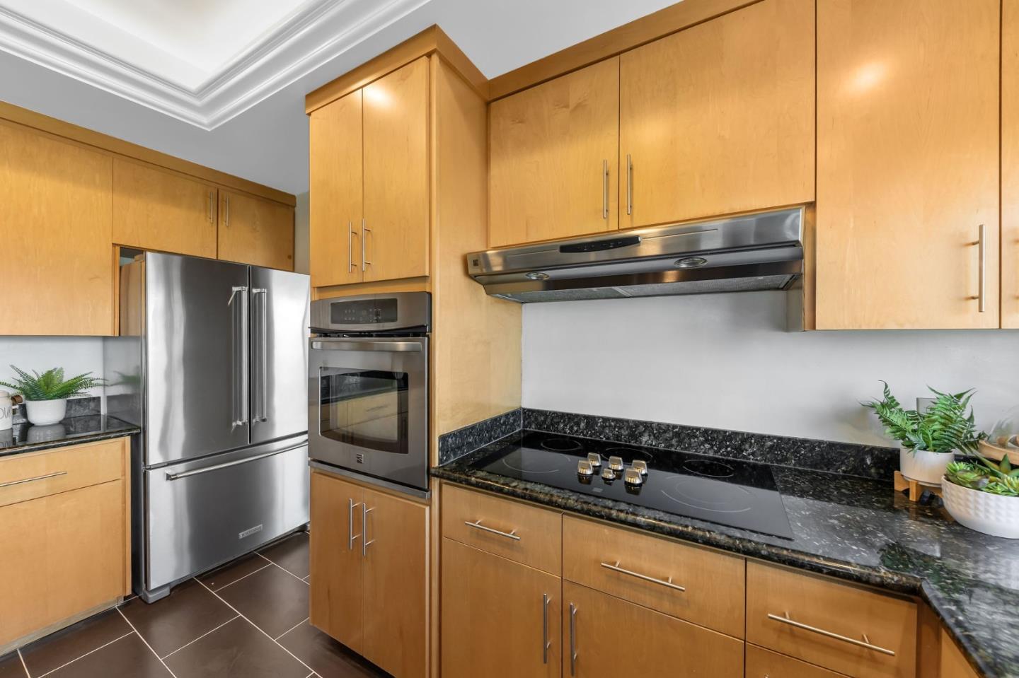 Detail Gallery Image 14 of 79 For 308 42nd Ave, San Mateo,  CA 94403 - 4 Beds | 2/1 Baths