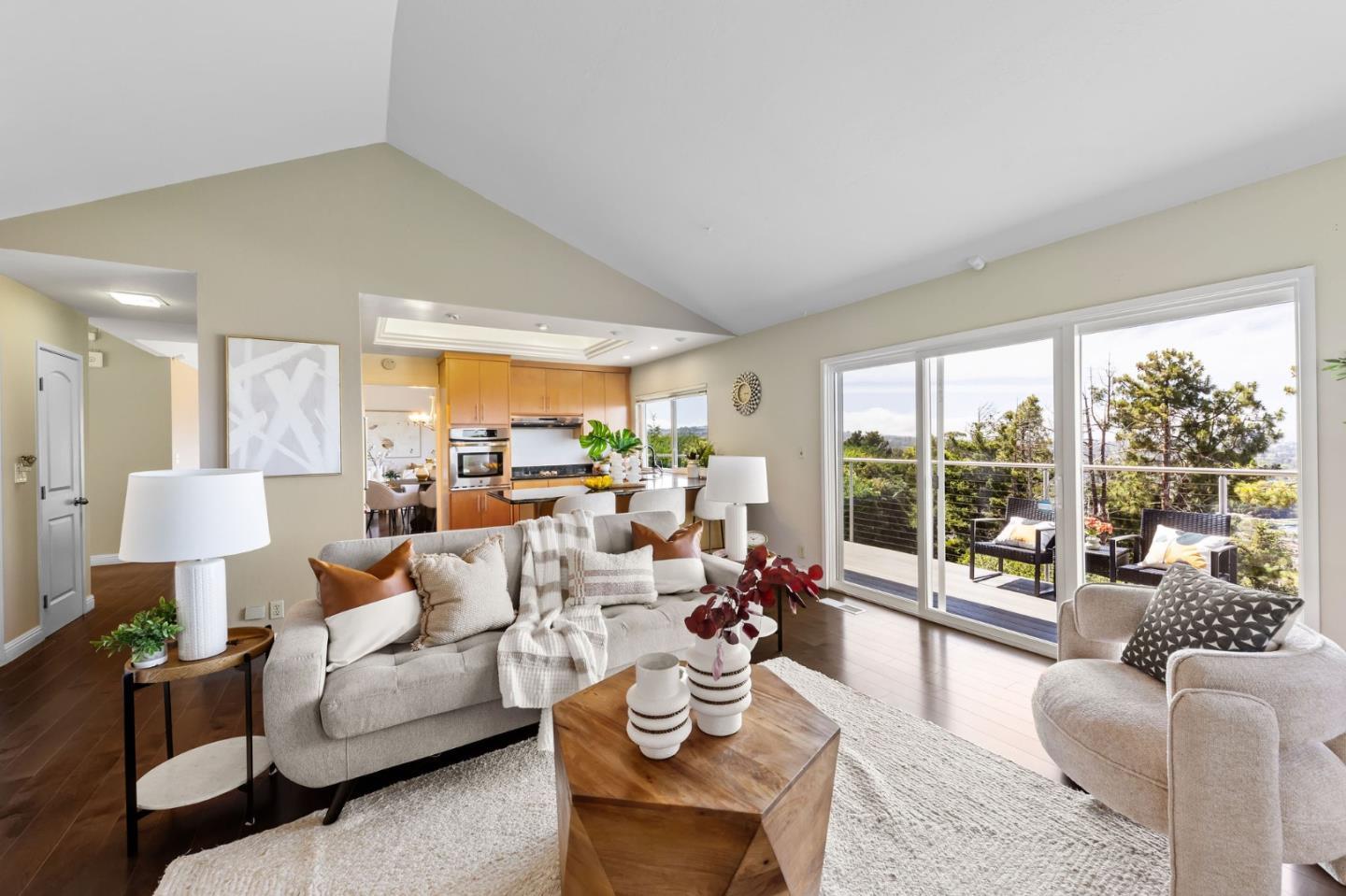 Detail Gallery Image 18 of 79 For 308 42nd Ave, San Mateo,  CA 94403 - 4 Beds | 2/1 Baths